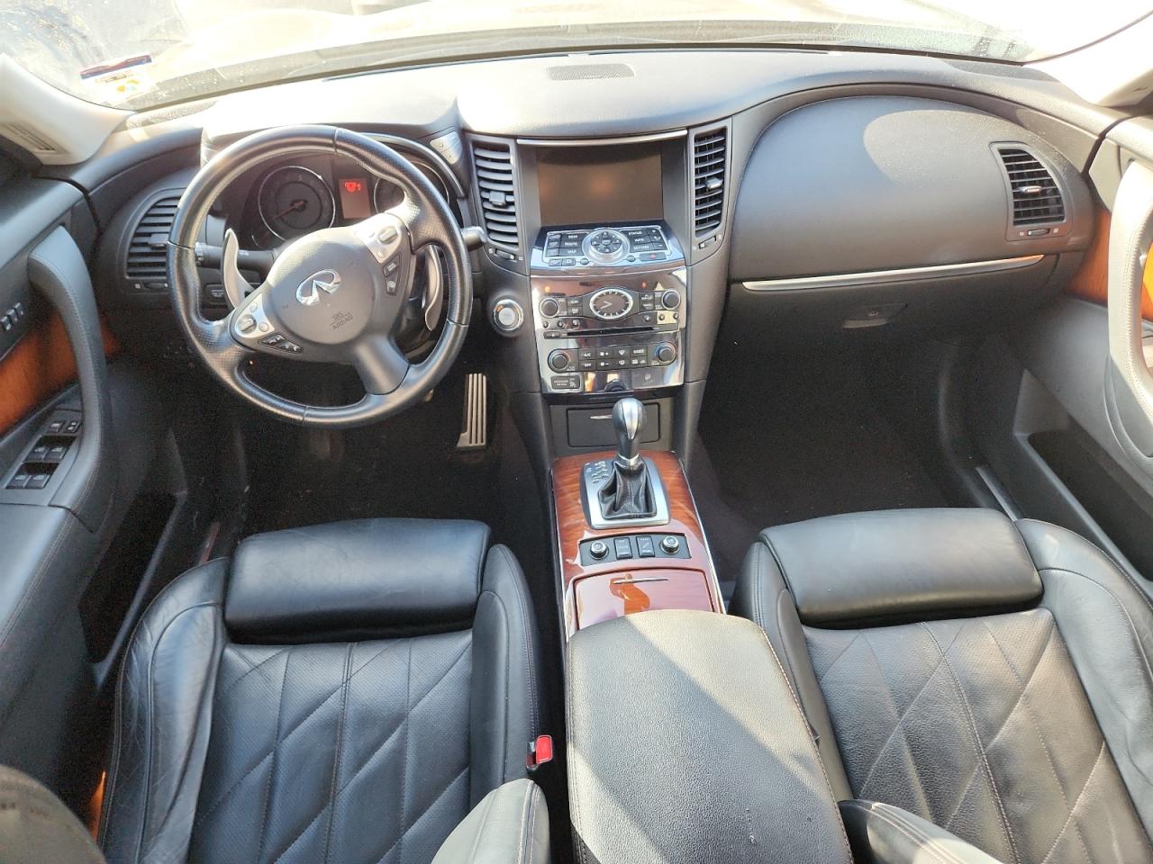 INFINITI FX50
