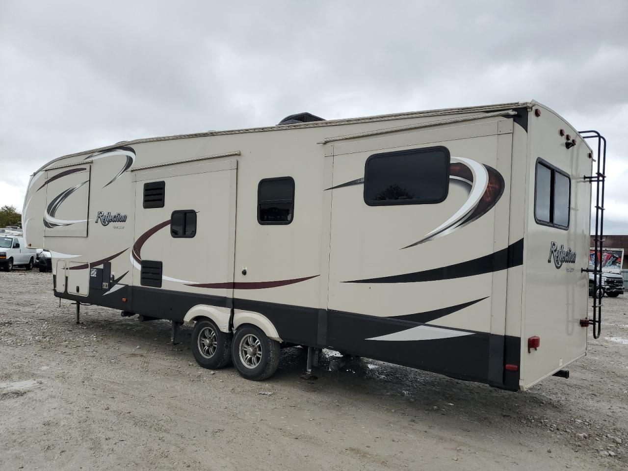 Lot #3284026861 2017 GRAND DESI REFLECTION