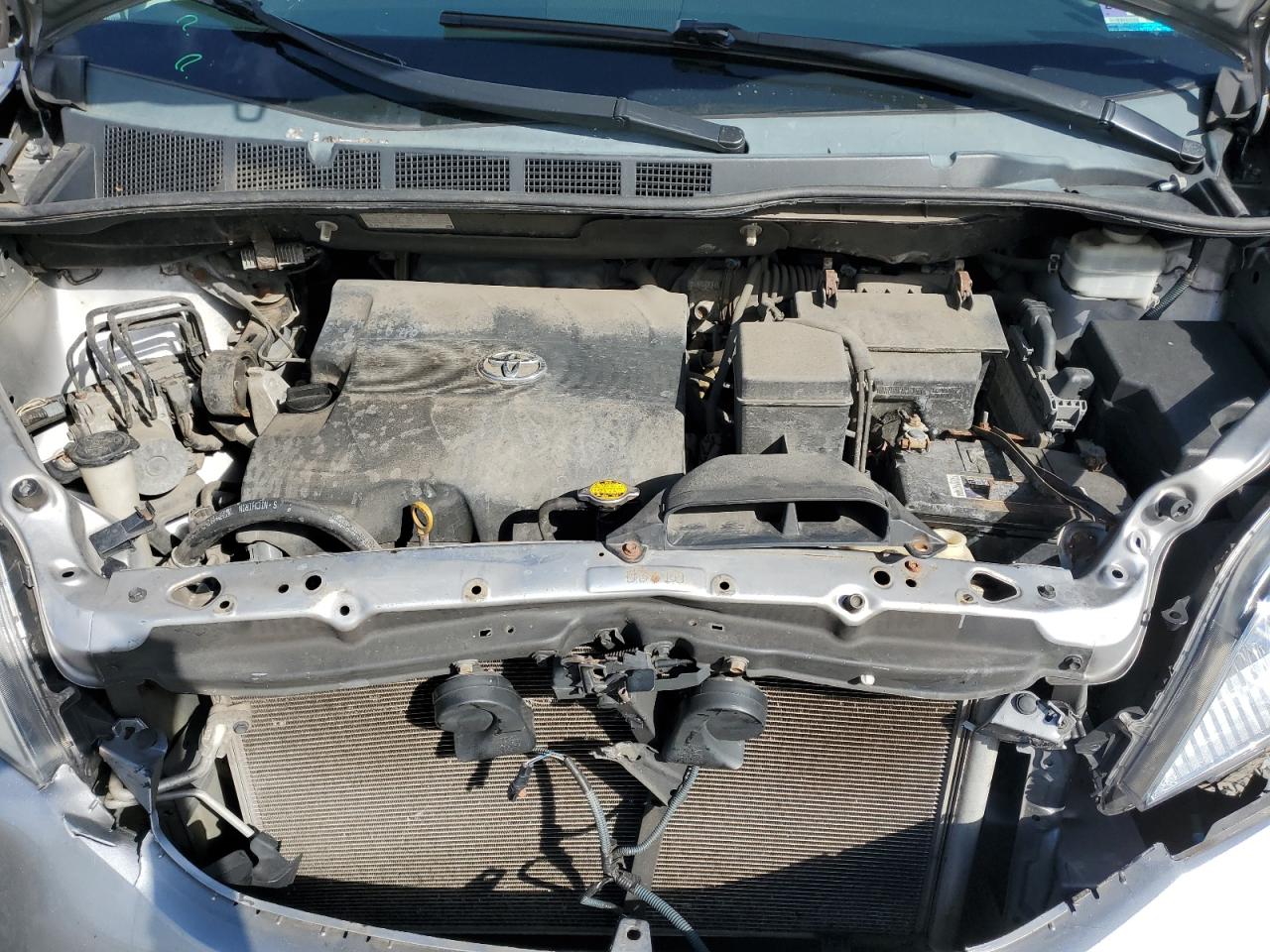 Lot #3275635815 2011 TOYOTA SIENNA LE