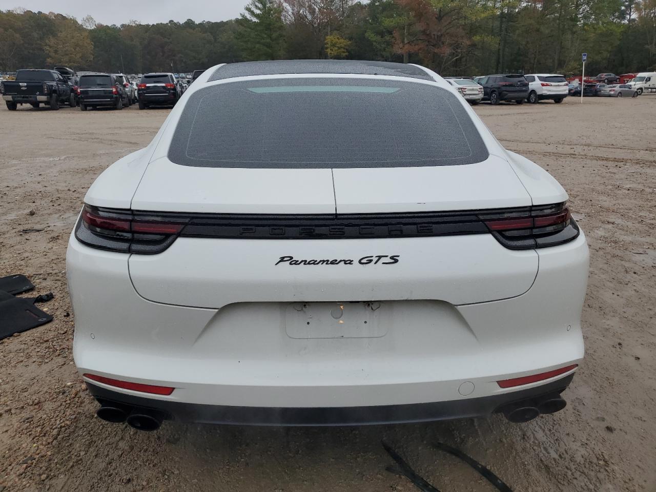 PORSCHE PANAMERA GTS