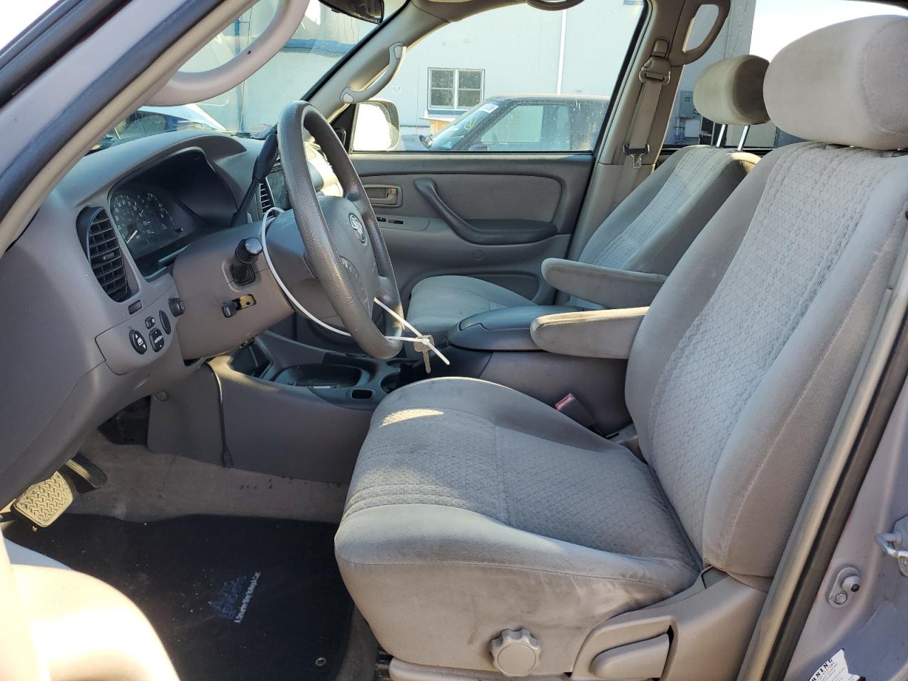 Lot #3290276205 2004 TOYOTA TUNDRA DOU