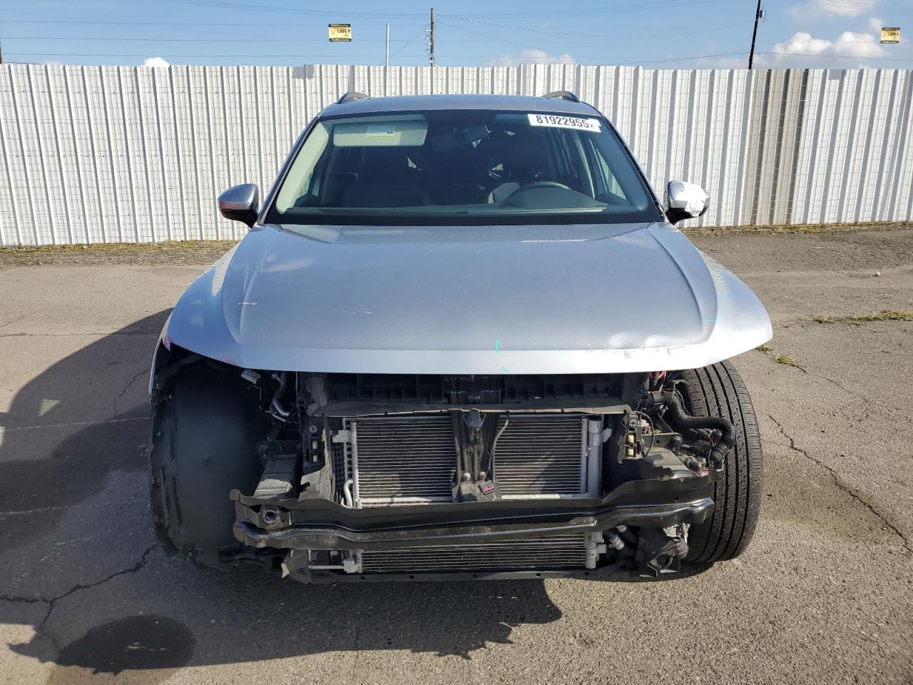 VOLKSWAGEN TIGUAN SE