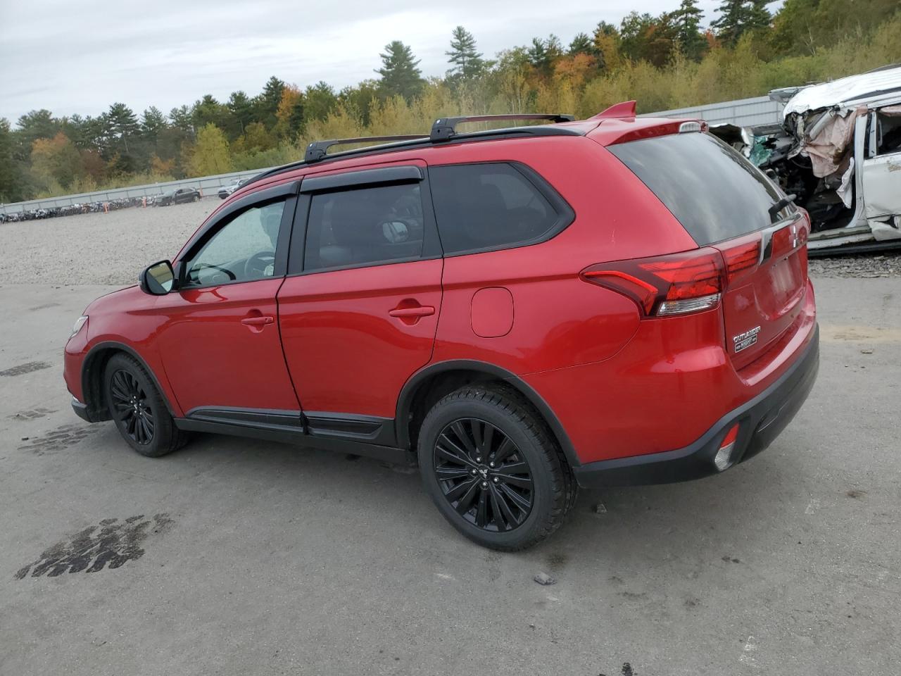 MITSUBISHI OUTLANDER SE