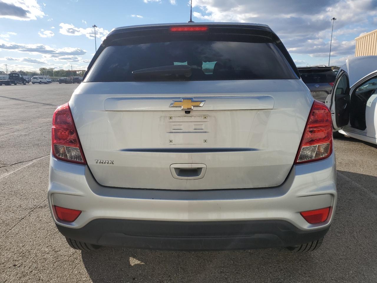 CHEVROLET TRAX LS