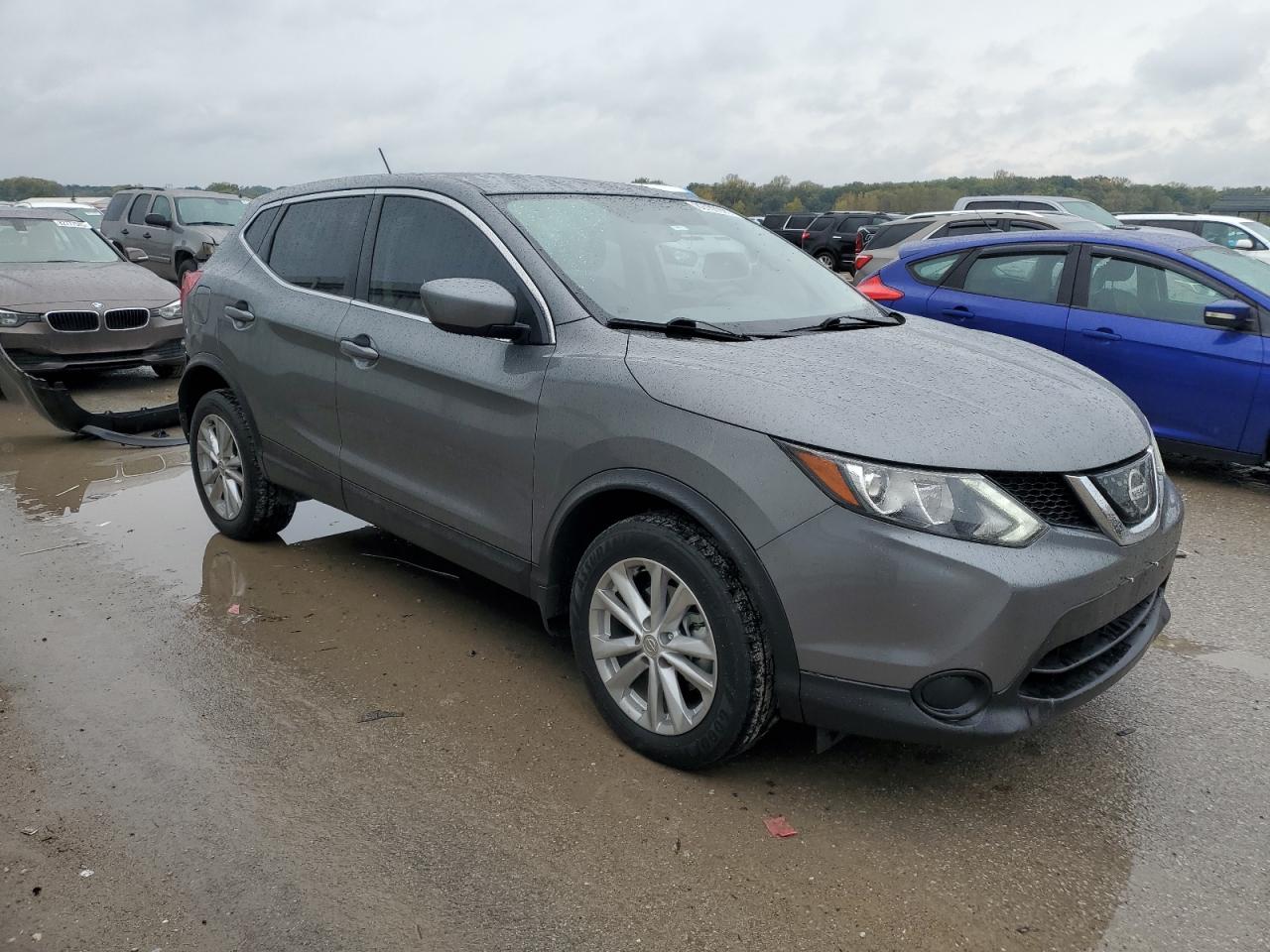 NISSAN ROGUE SPORT S