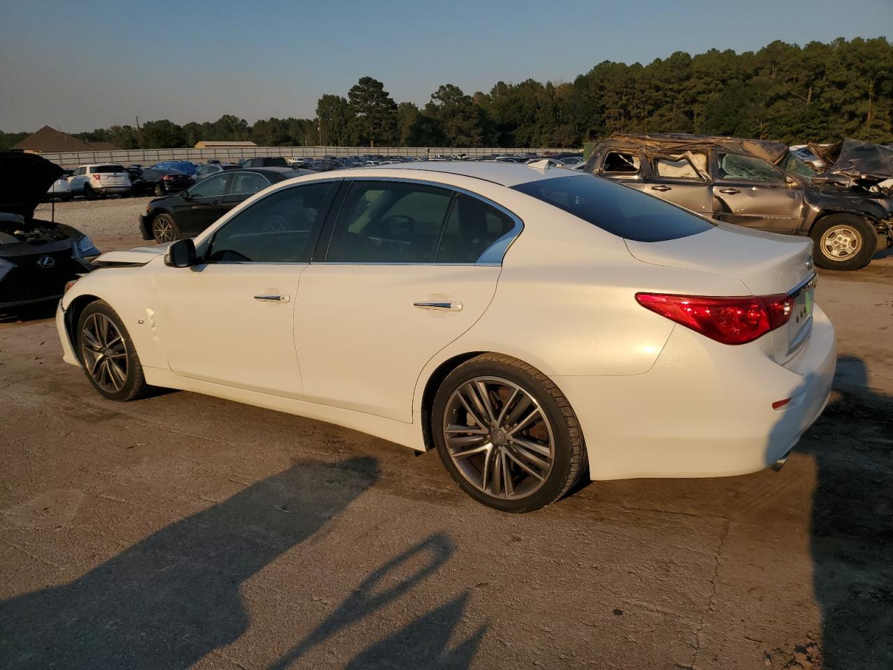 INFINITI Q50 BASE