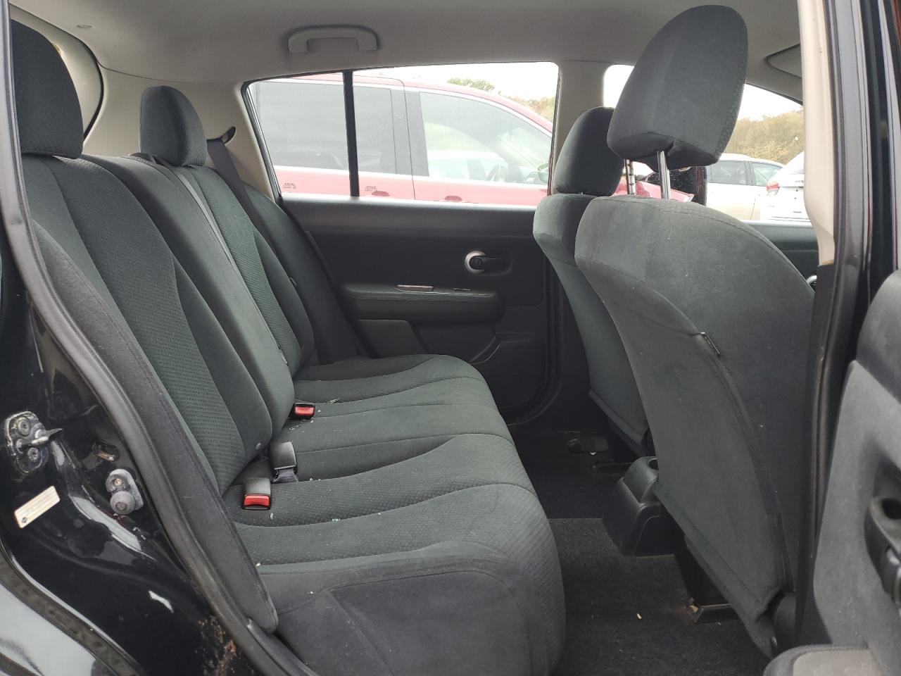 NISSAN VERSA S