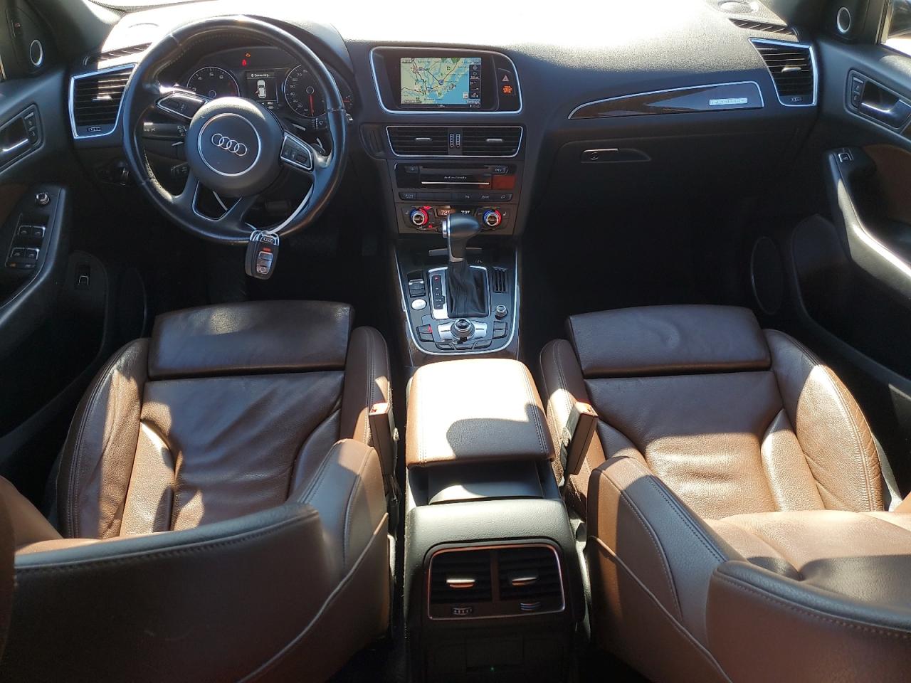 AUDI Q5 PREMIUM PLUS