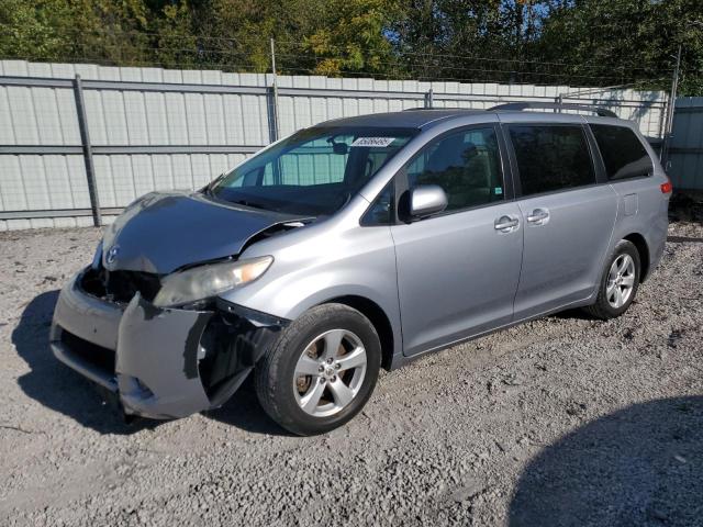 Global Auto Auctions: 2013 TOYOTA SIENNA LE