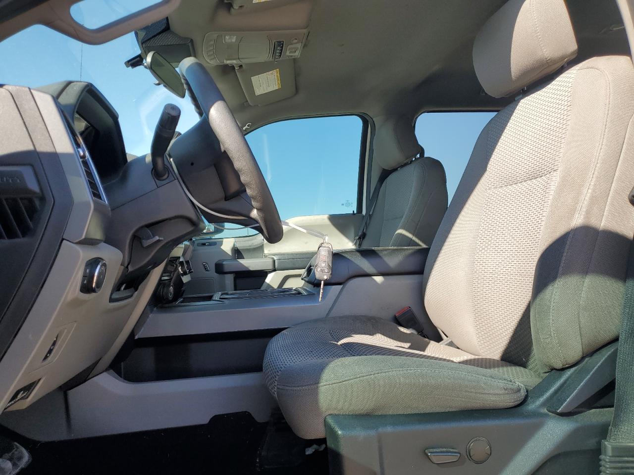 FORD F-350 SUPER DUTY