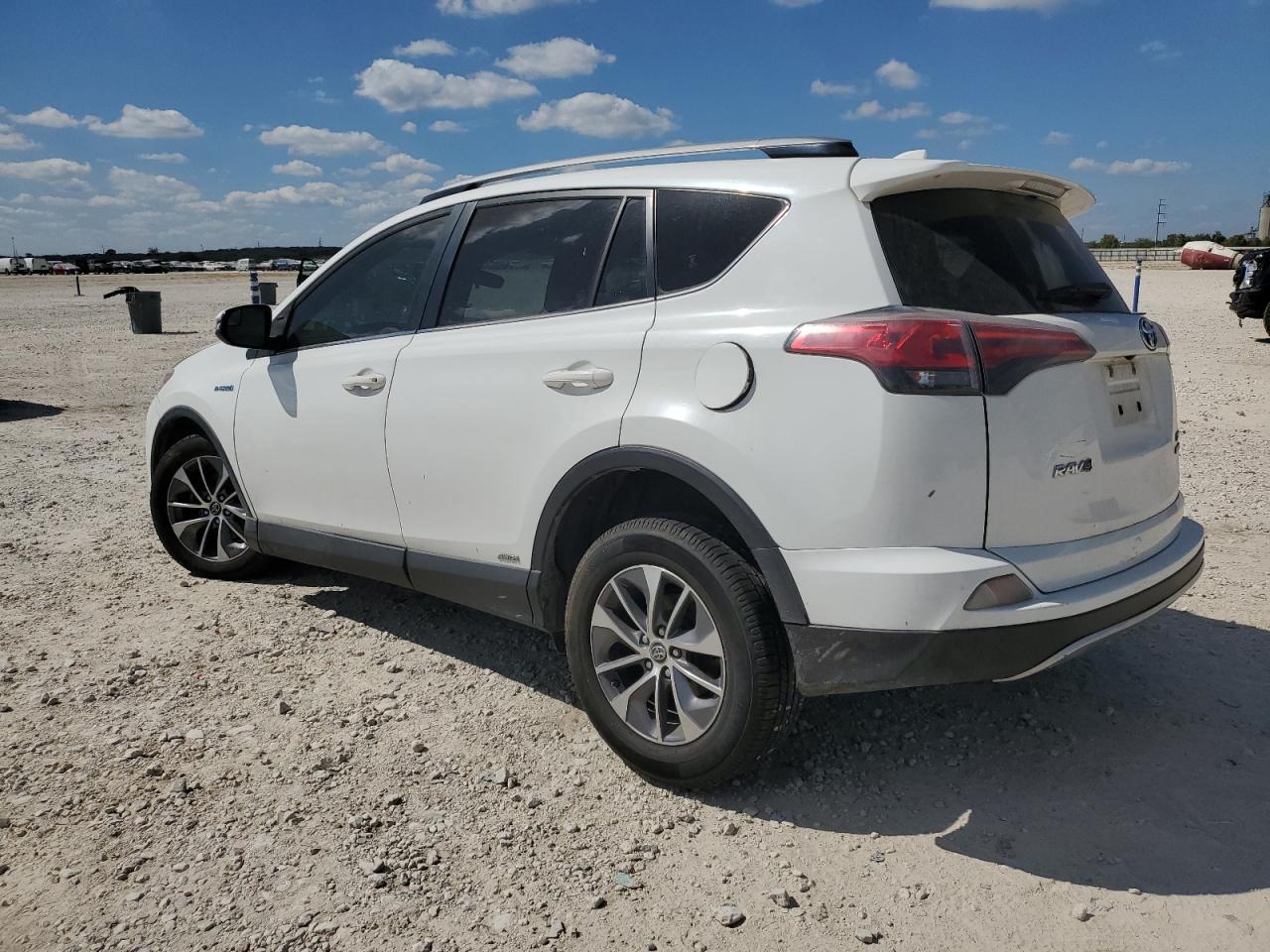 TOYOTA RAV4 LE