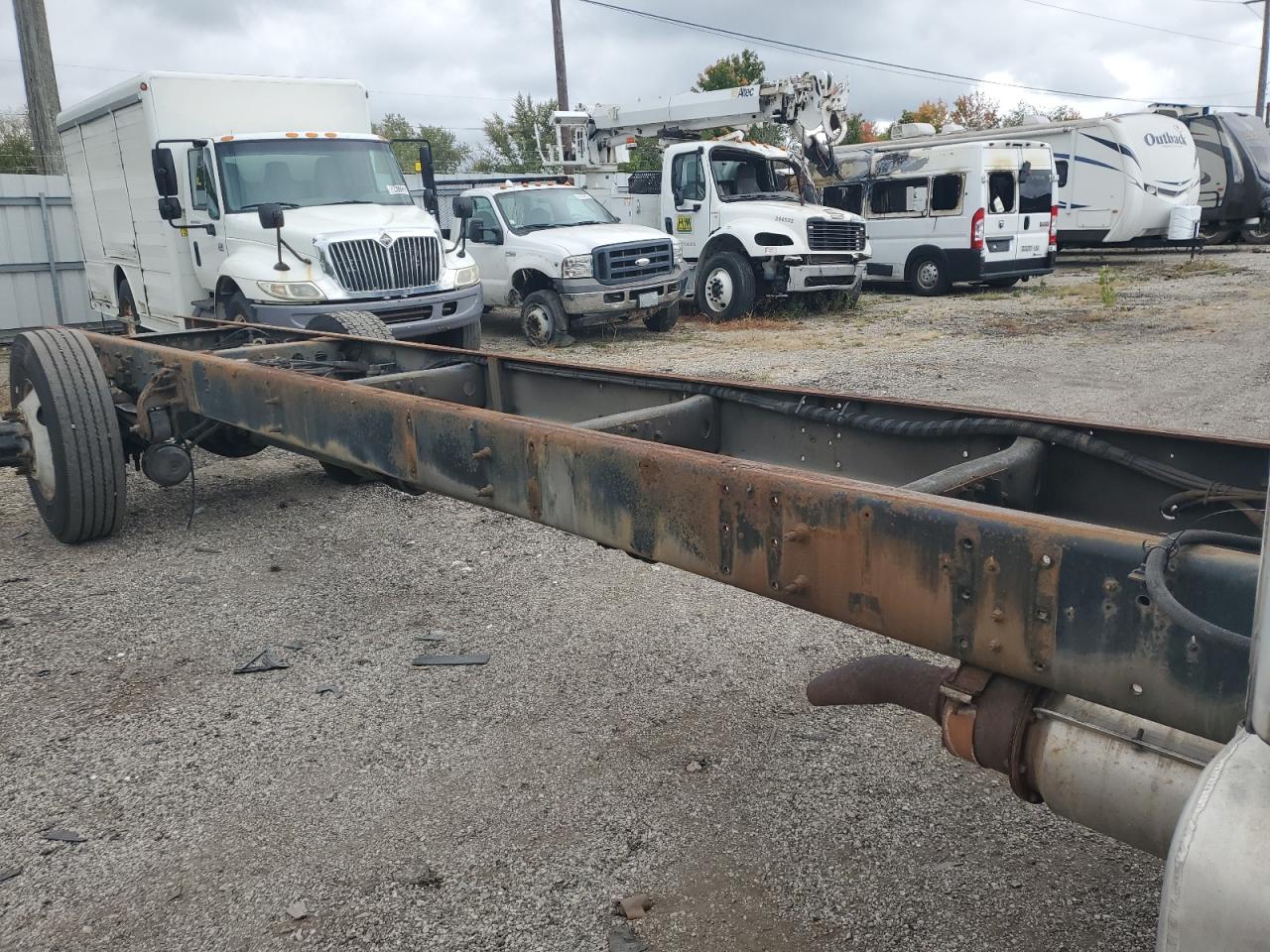 Lot #3268357271 2010 HINO HINO 338