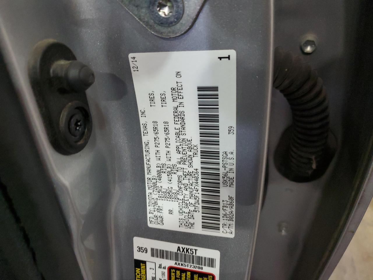 TOYOTA TUNDRA CREWMAX SR5