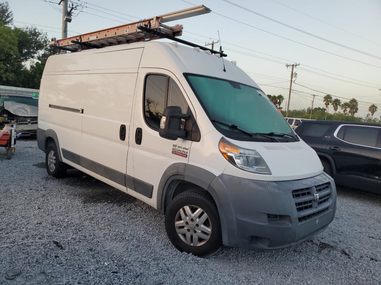 RAM PROMASTER 2500 HIGH