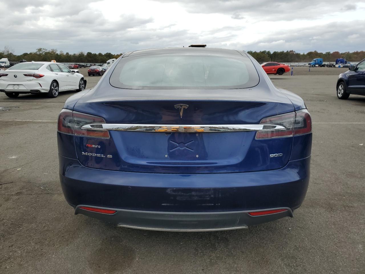 TESLA MODEL S