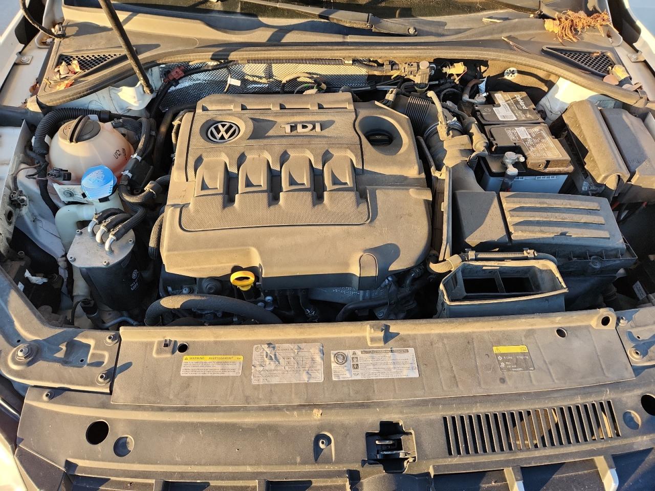 VOLKSWAGEN PASSAT SE