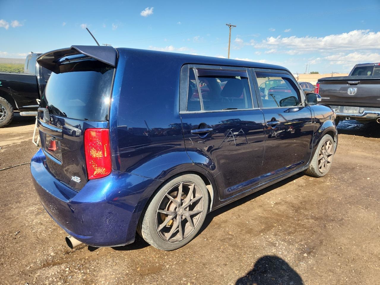 Lot #3278595957 2008 SCION XB