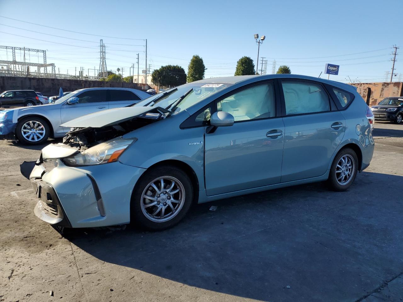 TOYOTA PRIUS V