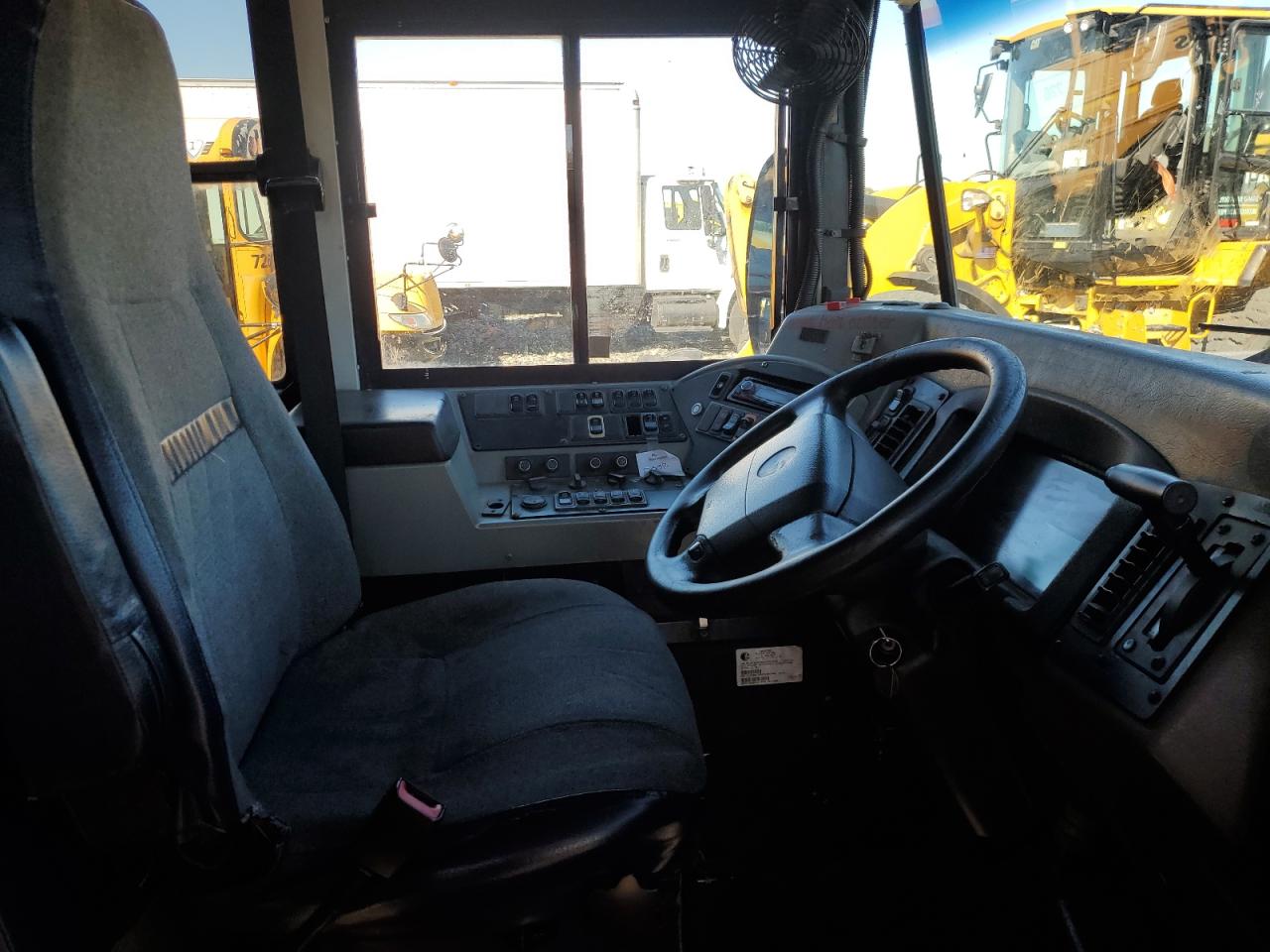 Lot #3269765718 2009 BLUE BIRD SCHOOL BUS