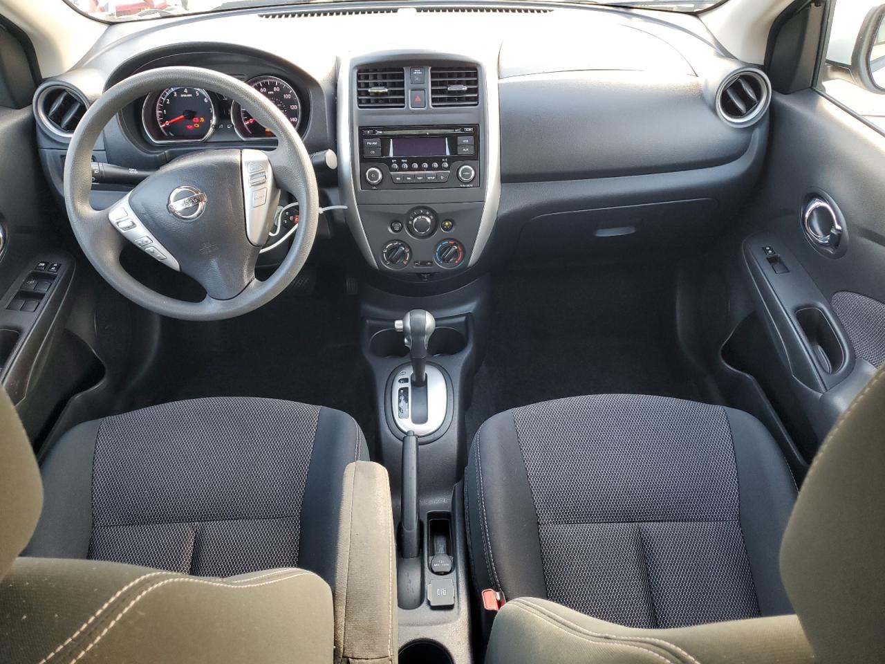 NISSAN VERSA S