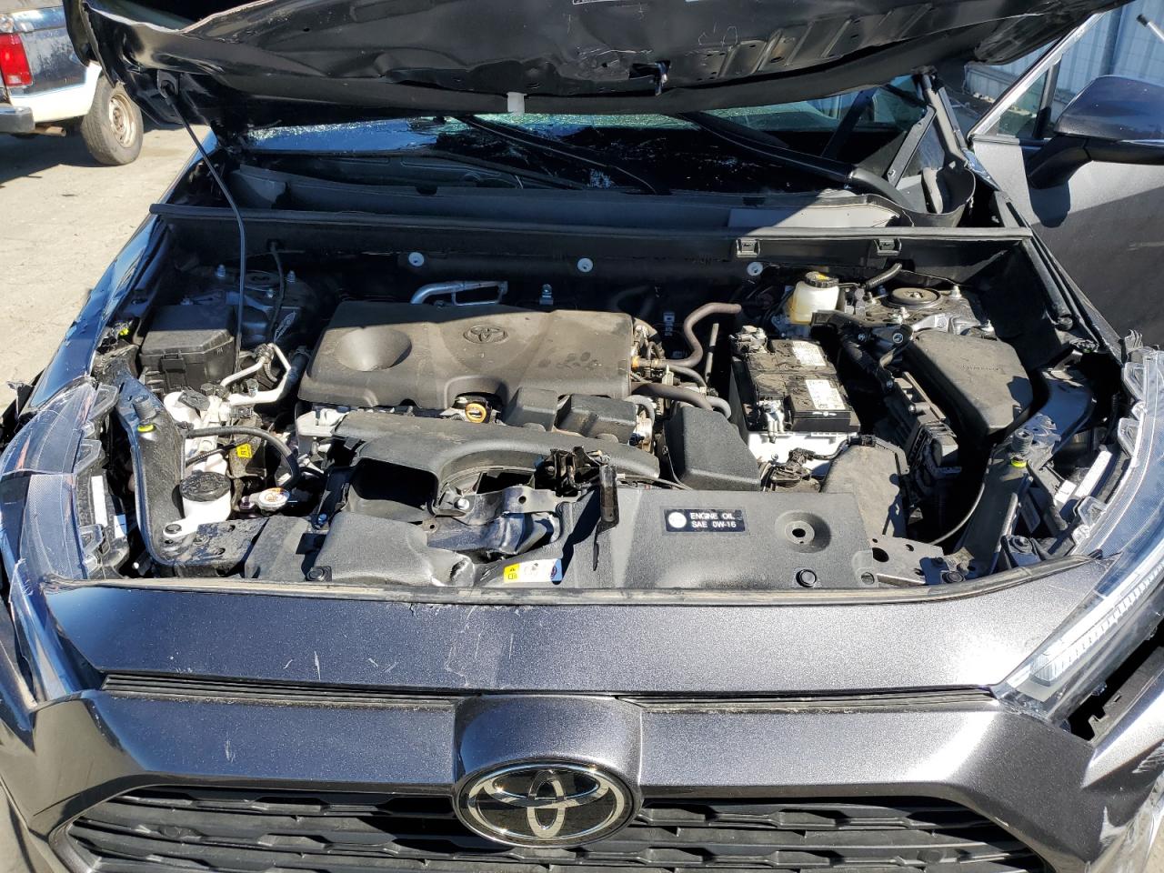 TOYOTA RAV4 XLE PREMIUM