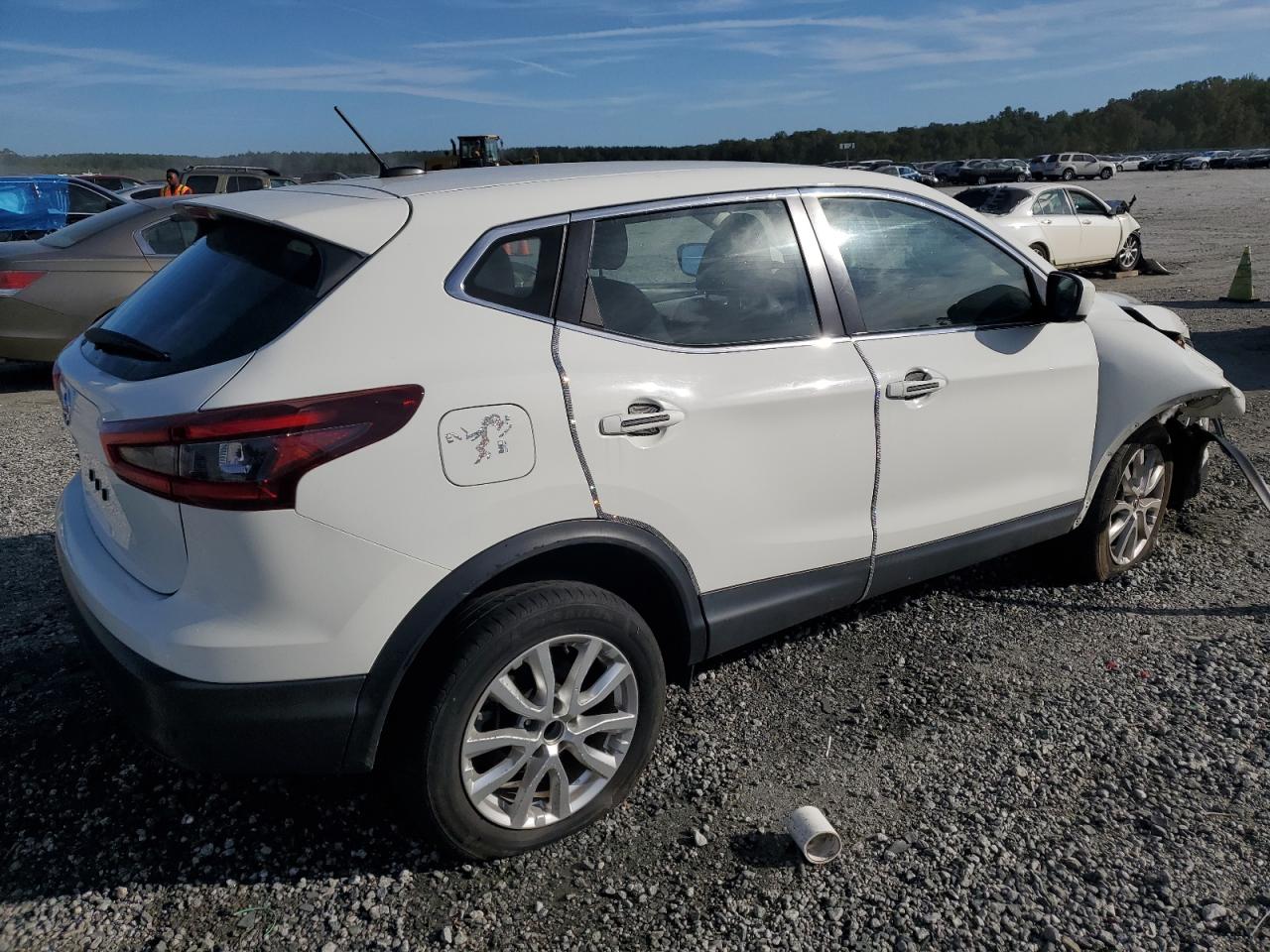 NISSAN ROGUE SPORT S