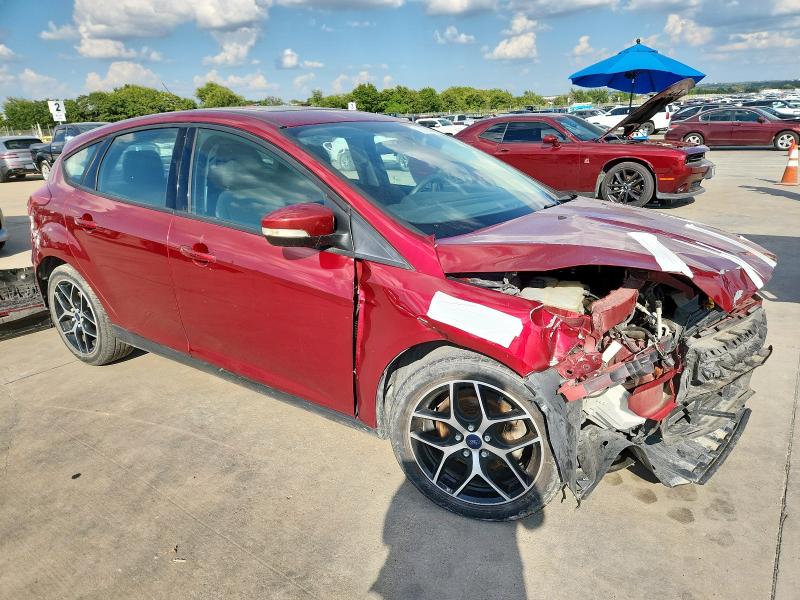 2017 FORD FOCUS SEL 1FADP3M28HL210422
