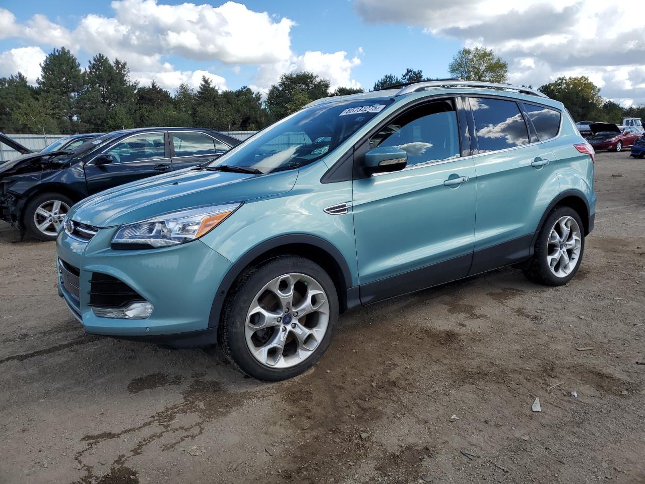 FORD ESCAPE TITANIUM