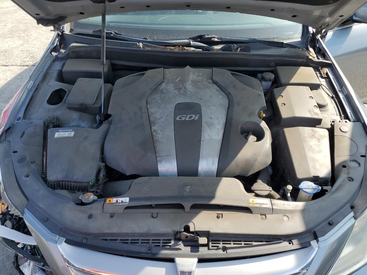 HYUNDAI GENESIS 3.8L