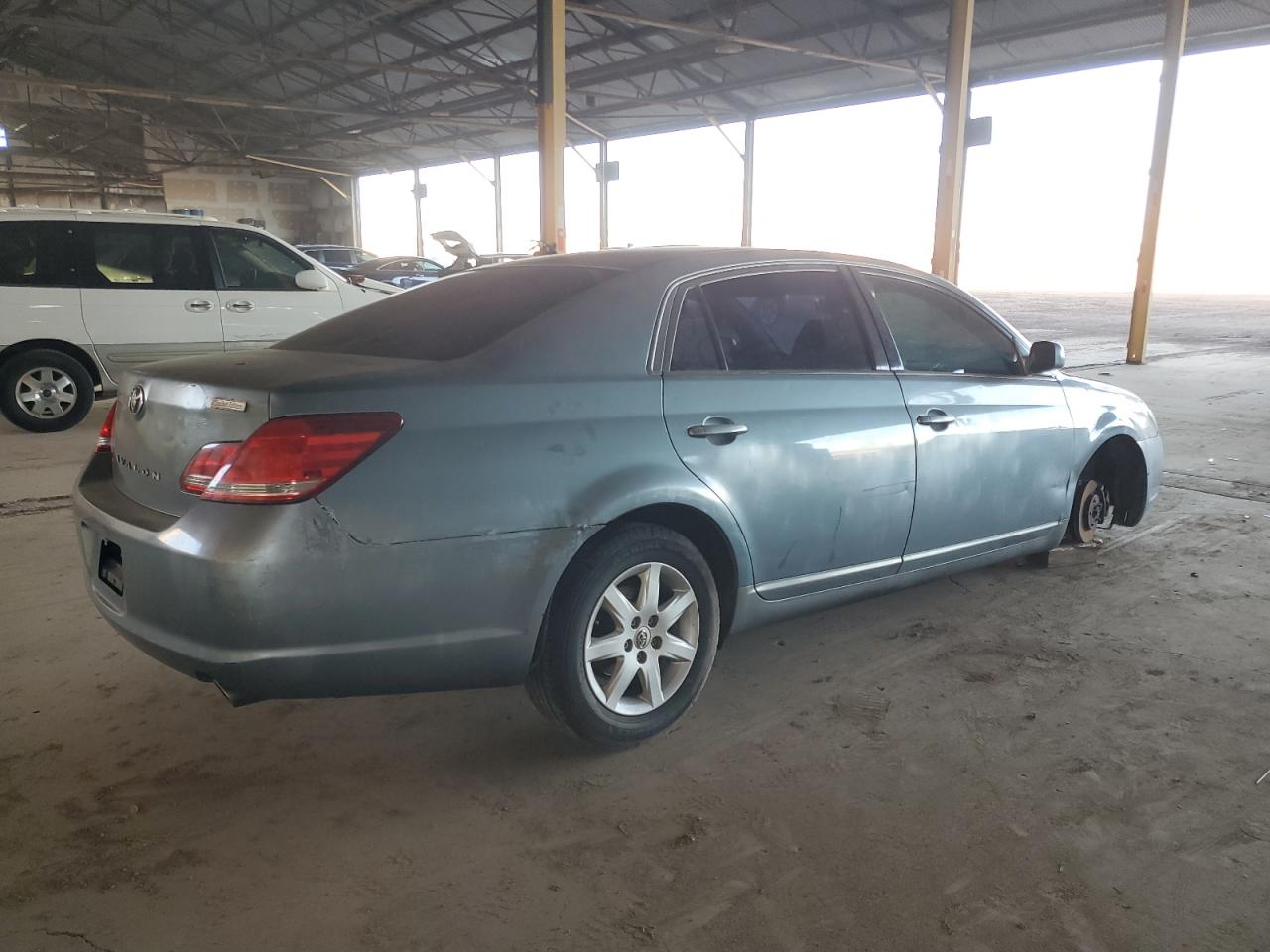 Lot #3276382667 2006 TOYOTA AVALON XL