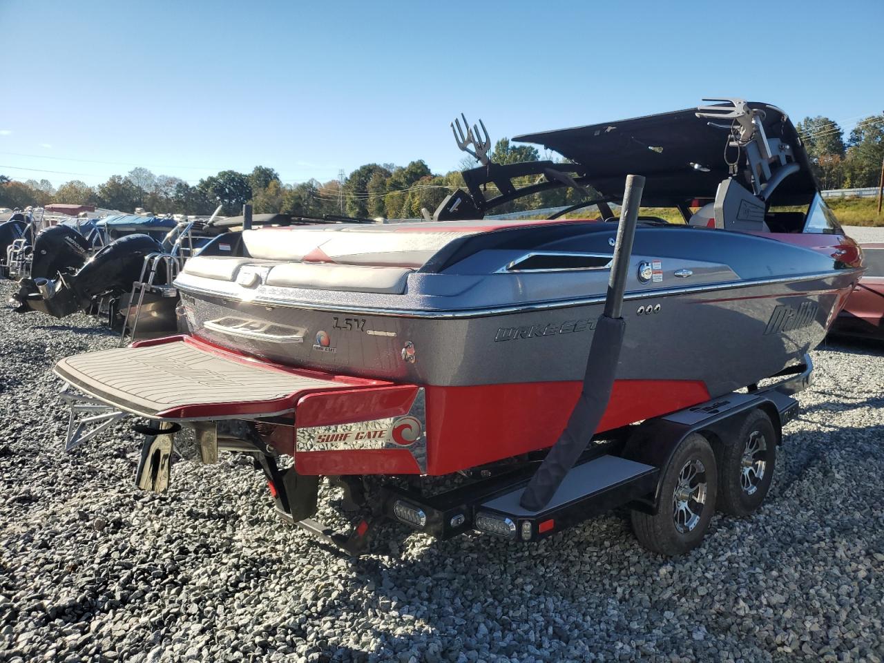 Lot #3302730028 2017 MALIBU 23 LSV WAKESETTER