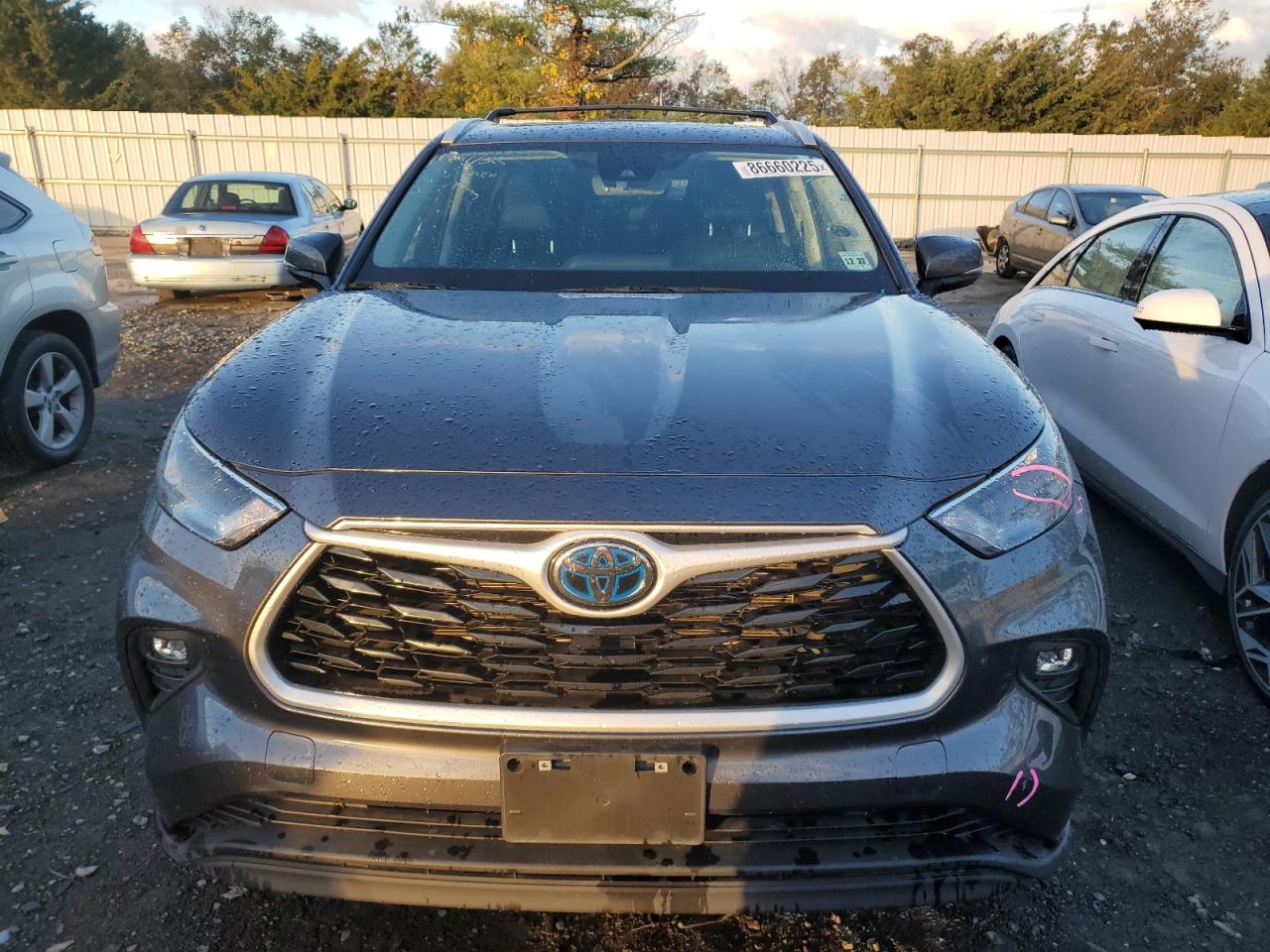 TOYOTA HIGHLANDER HYBRID XLE