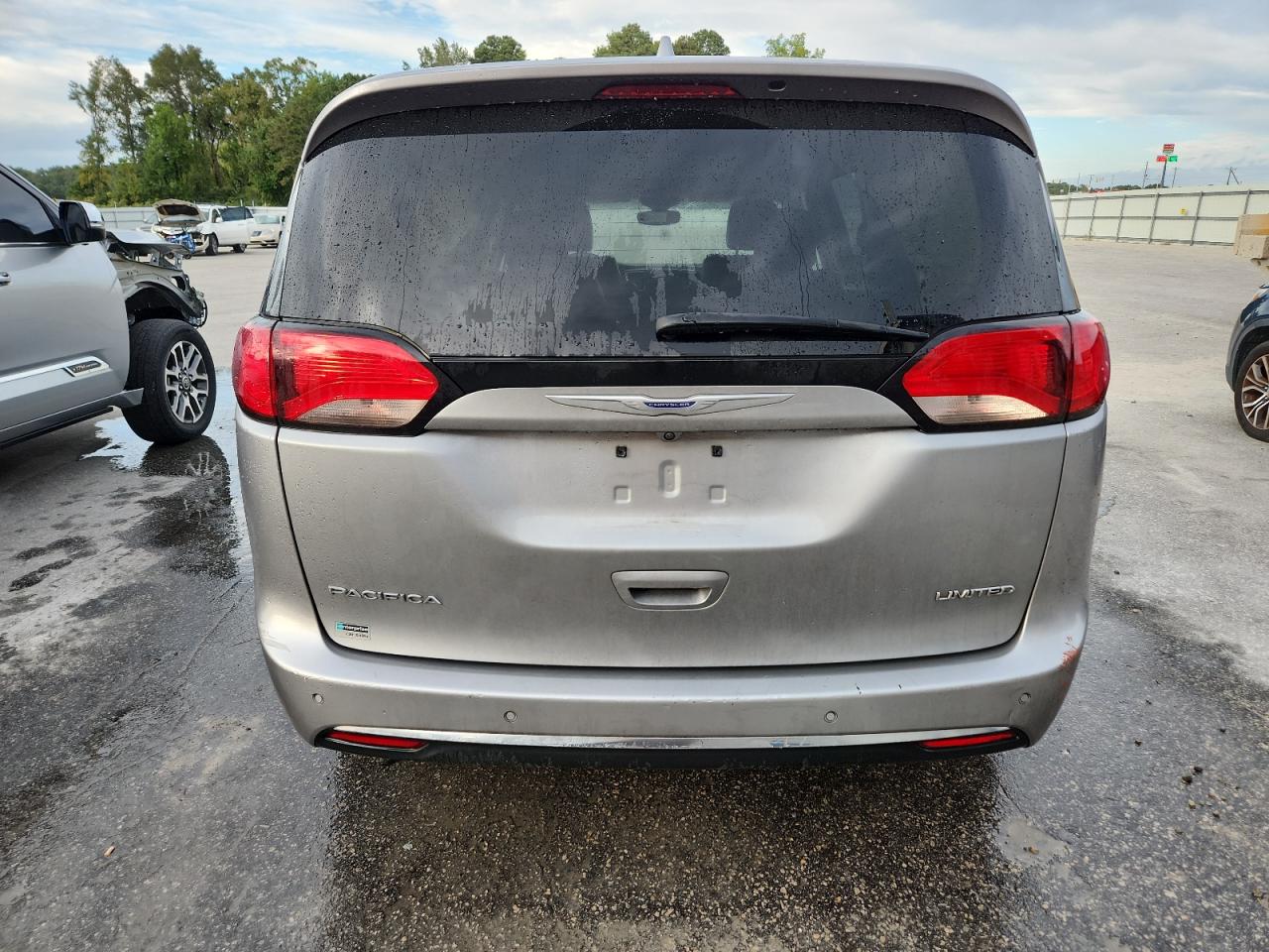 CHRYSLER PACIFICA LIMITED