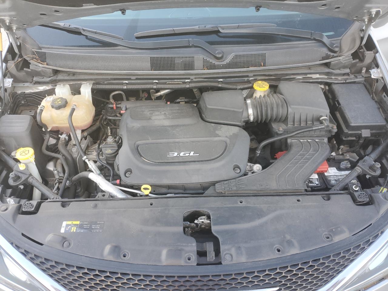 CHRYSLER PACIFICA TOURING L