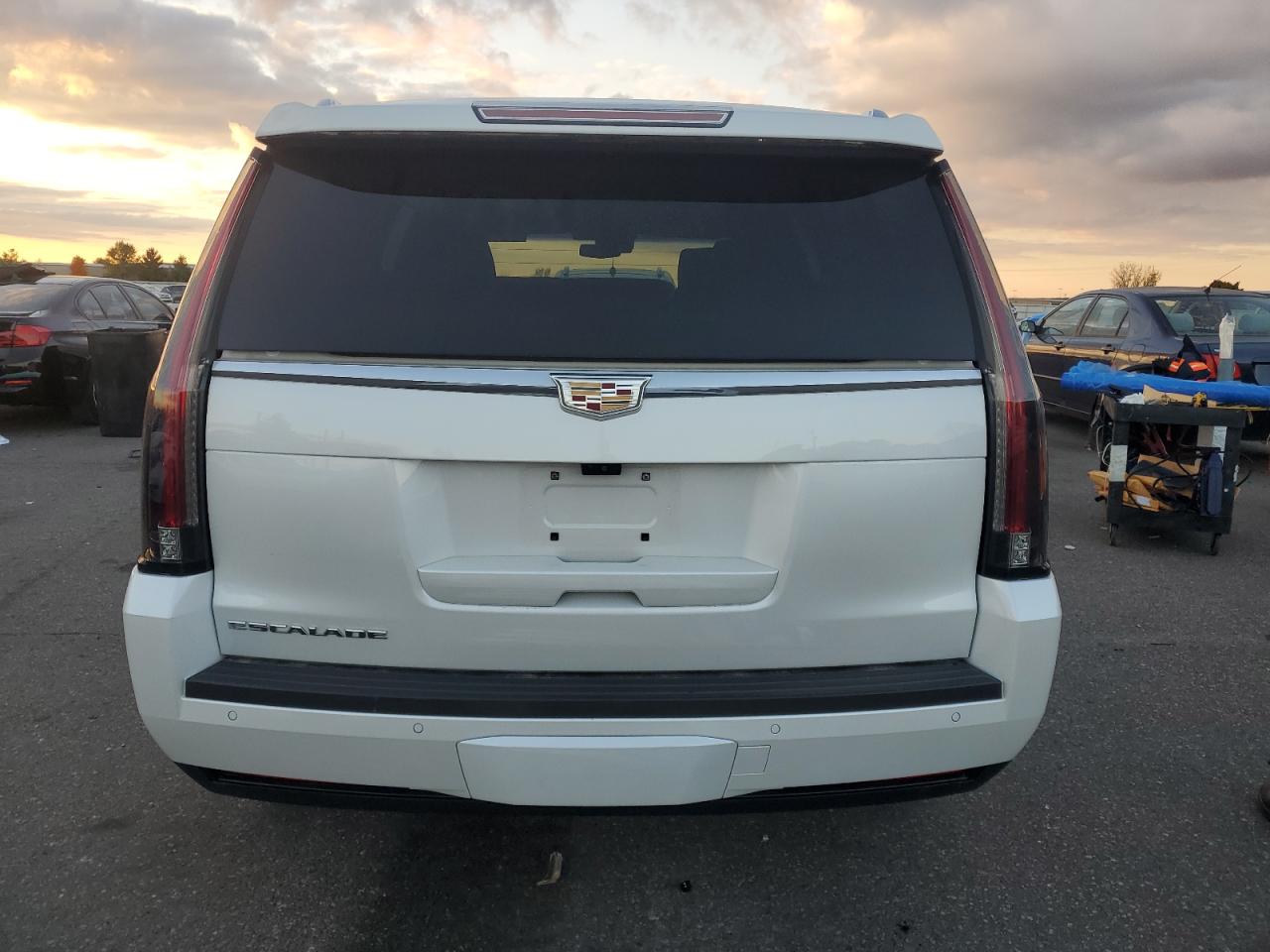 CADILLAC ESCALADE PLATINUM