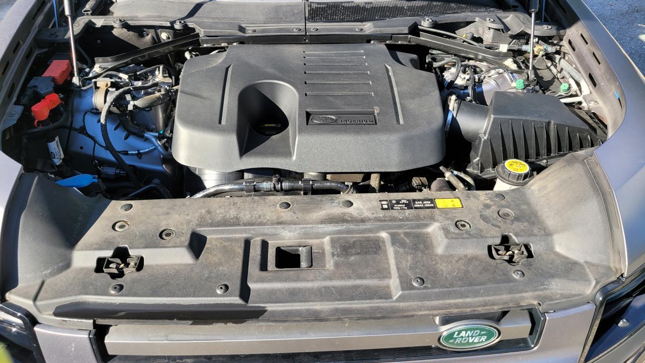 LAND ROVER DEFENDER 110 X-DYNAMIC SE