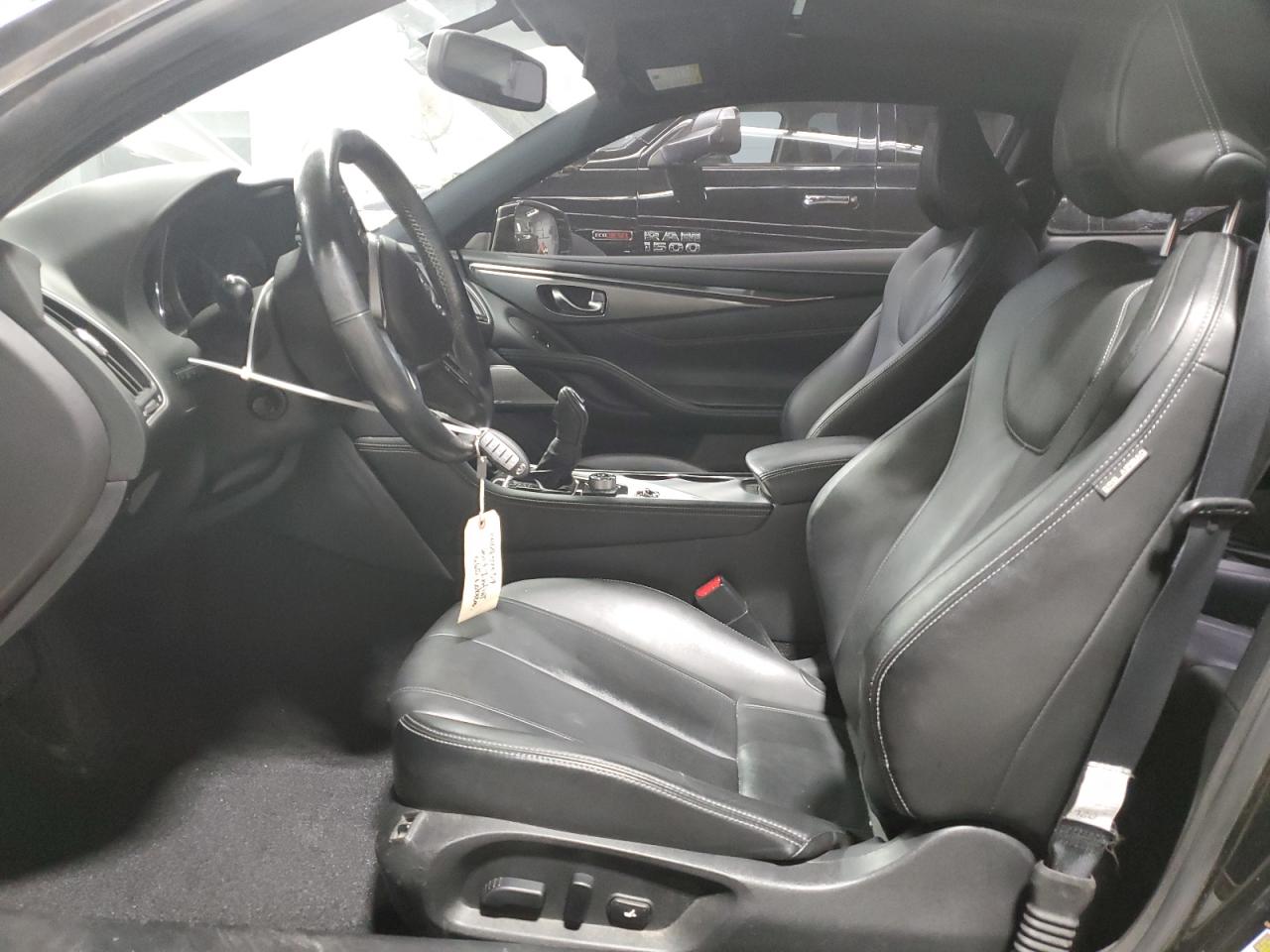 INFINITI Q60 PREMIUM