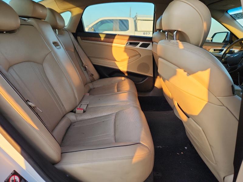 2015 HYUNDAI GENESIS 5. KMHGN4JF1FU070095