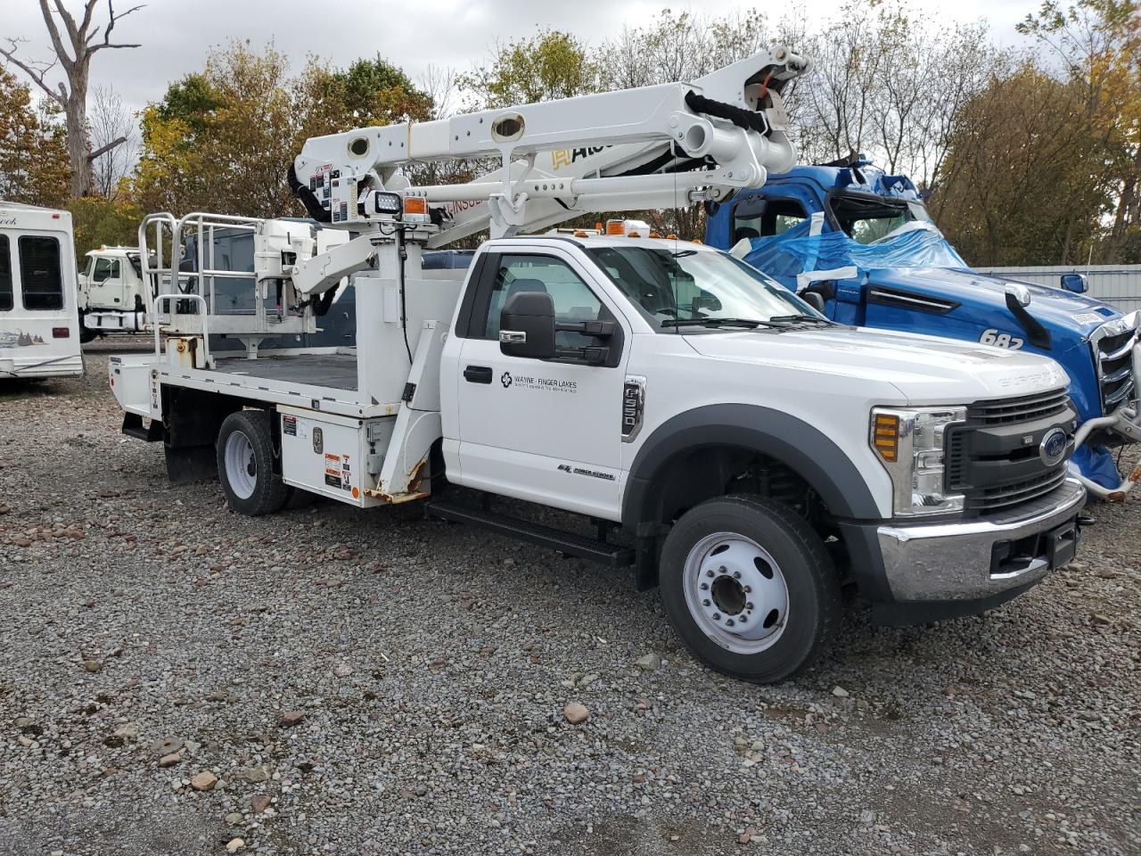 FORD F-550 SUPER DUTY