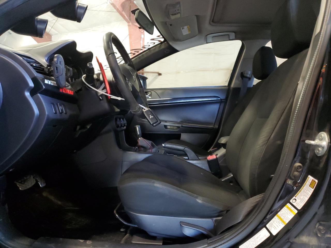 MITSUBISHI LANCER SE