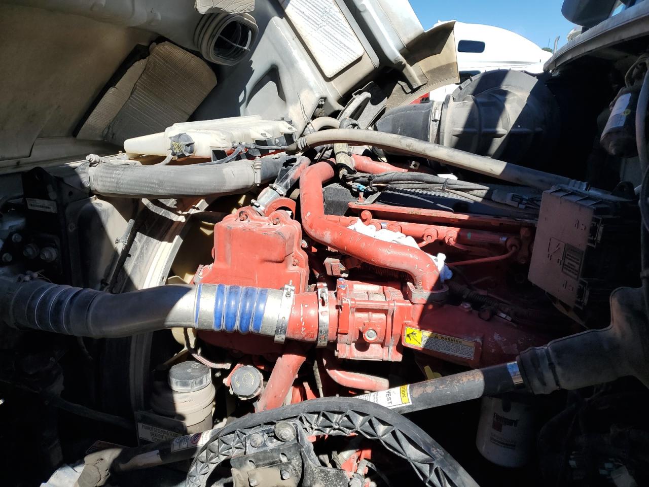 Lot #3297130511 2015 VOLVO VN VNL