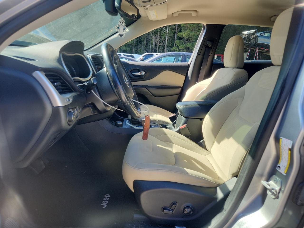 JEEP GRAND CHEROKEE LATITUDE