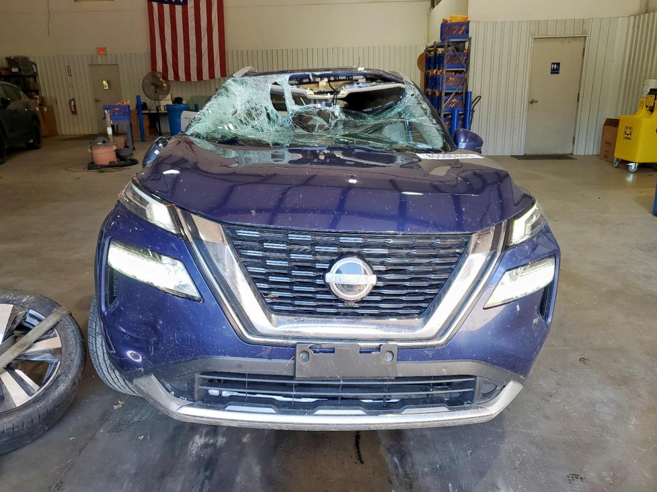 NISSAN ROGUE PLATINUM