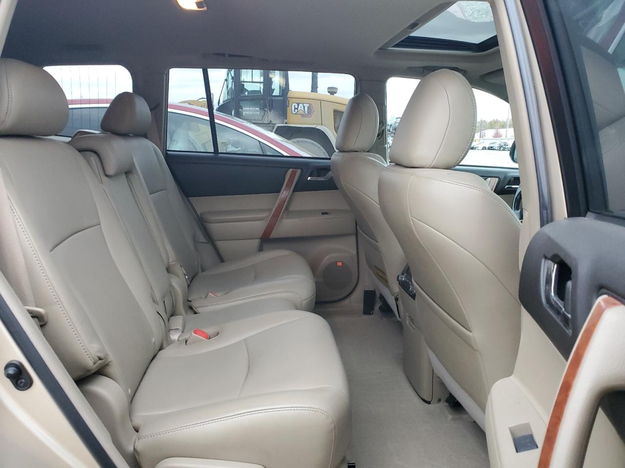 TOYOTA HIGHLANDER LIMITED