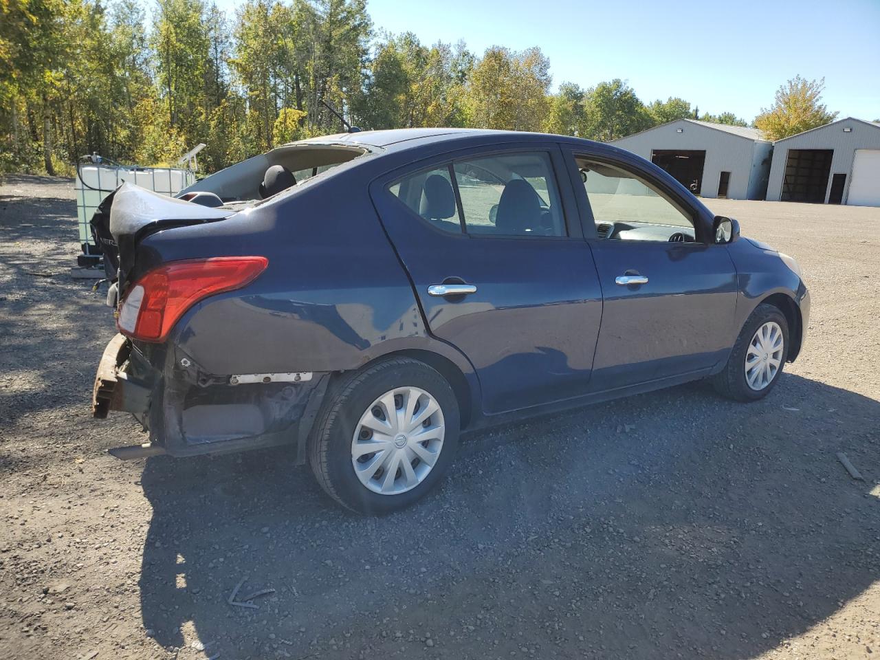 NISSAN VERSA S