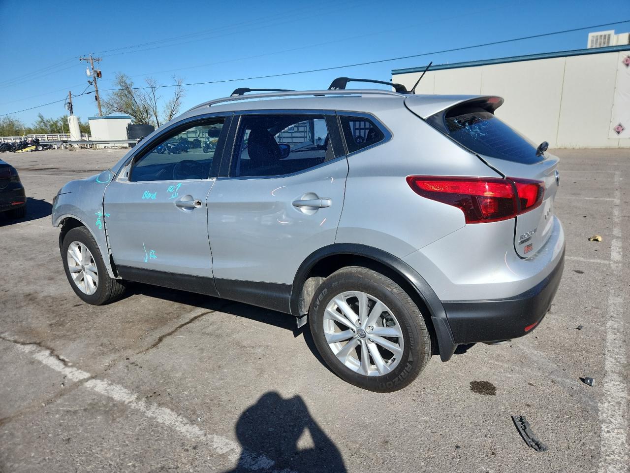 NISSAN ROGUE SPORT S