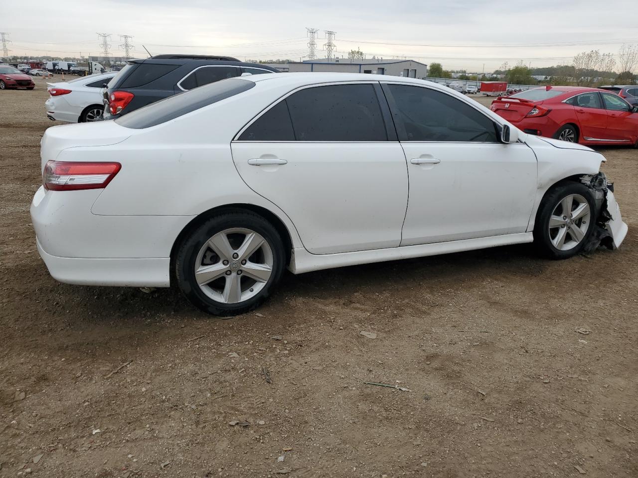 TOYOTA CAMRY BASE