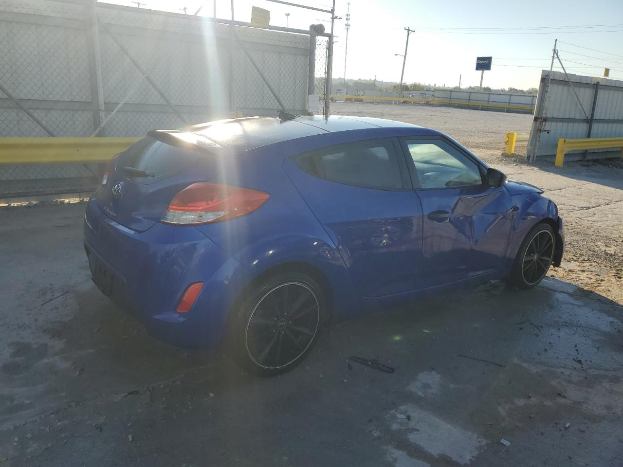 HYUNDAI VELOSTER