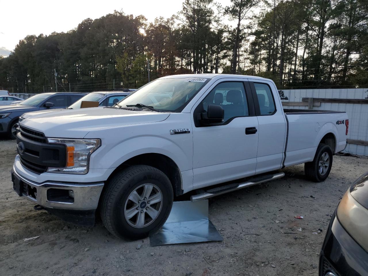 FORD F-150 SUPER CAB