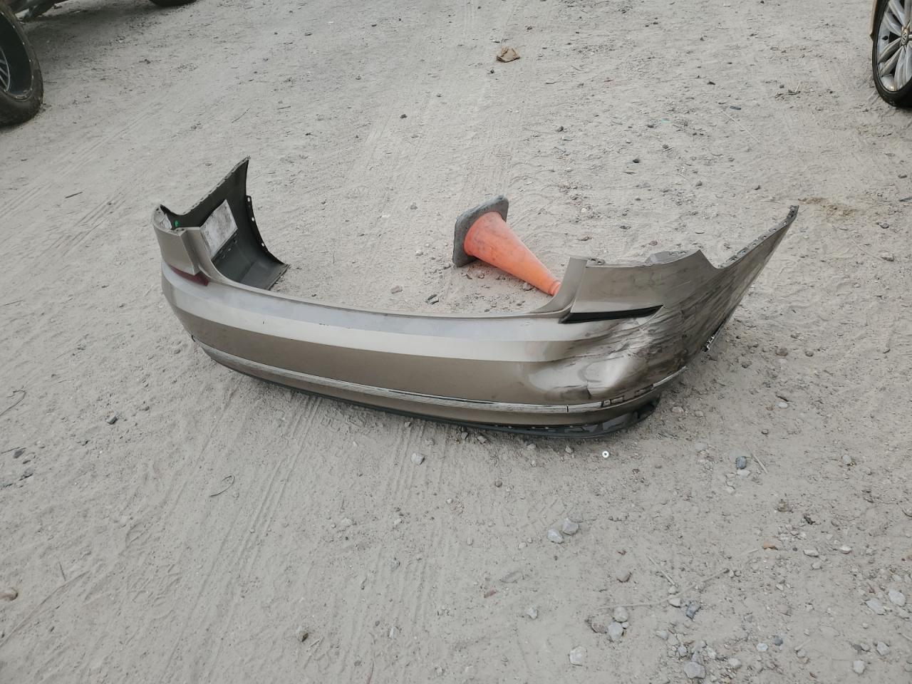 VOLKSWAGEN PASSAT SEL